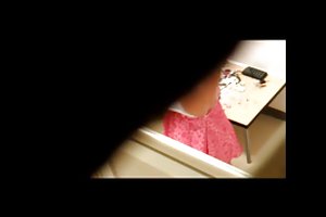 他妈的是一个金发小姐，以纪念独立日