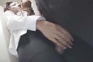金发碧眼的青少年Lovita舔老Kathy的粉红色混蛋