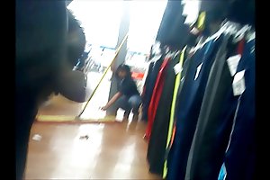 苍白的美丽咏叹调由大黑公鸡欢呼