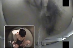 成熟的美女得到她甜蜜的抢夺夯狗式