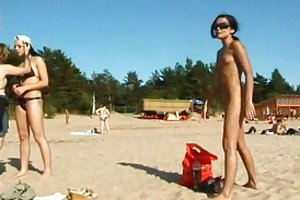 家庭主妇丽莎要求在屁股中被爱