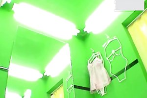 十几岁的女孩经历真的很难他妈的